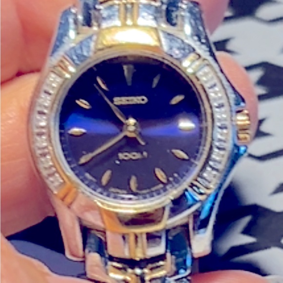 Seiko watch - Ladies with diamonds - Picture 2 of 6